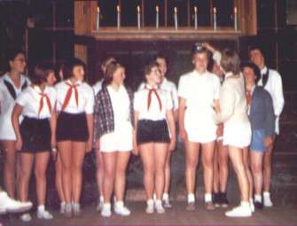 1954 Midnight Banquet, crowning the gypsy queen
