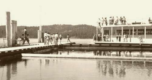 Welcoming the boat